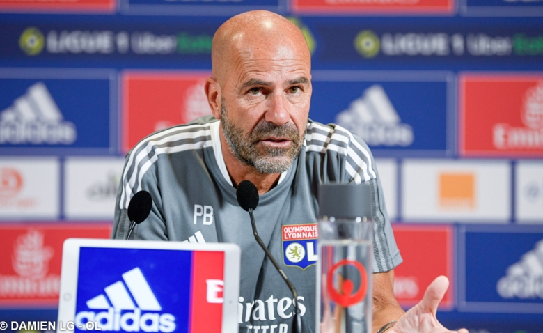 Illustration : "OL: Peter Bosz tacle le Special One ! "