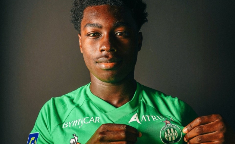 Illustration : "ASSE : Cette pépite signe son premier contrat professionnel"