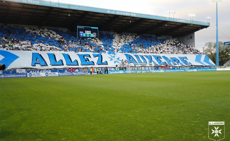 Illustration : "AJ Auxerre : La Ligue 1 à bas prix ! "