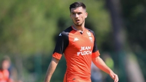 Illustration : Mercato ASSE : Un attaquant à relancer dans le viseur des Verts ! 