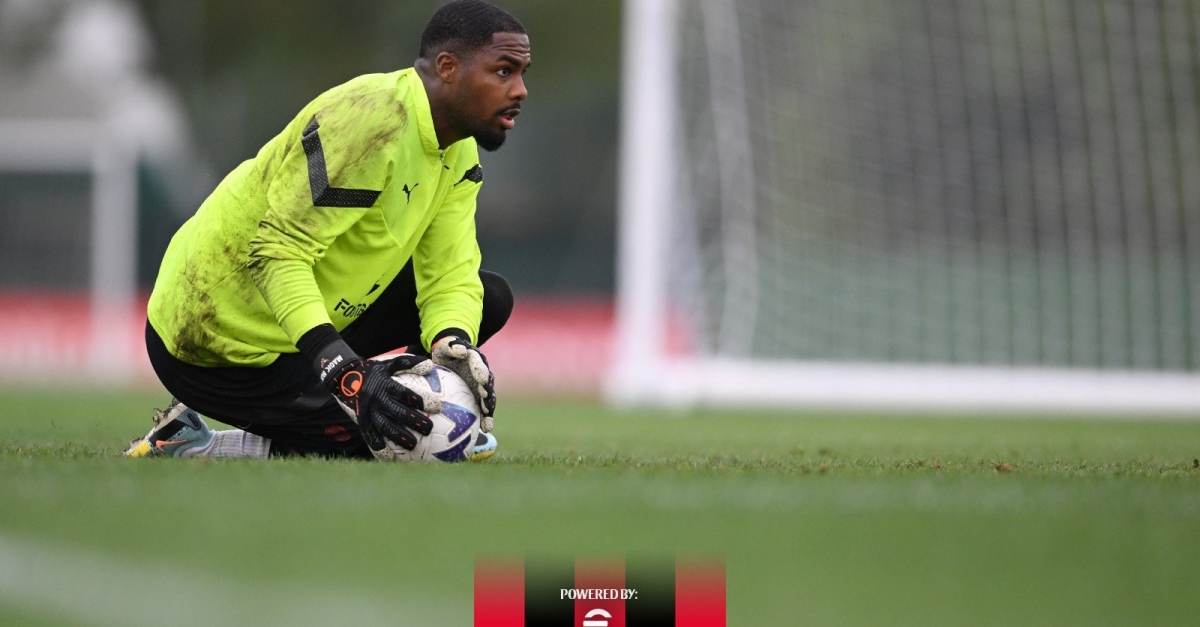 AC Milan : La statistique hallucinante de Mike Maignan sur pénalty !
