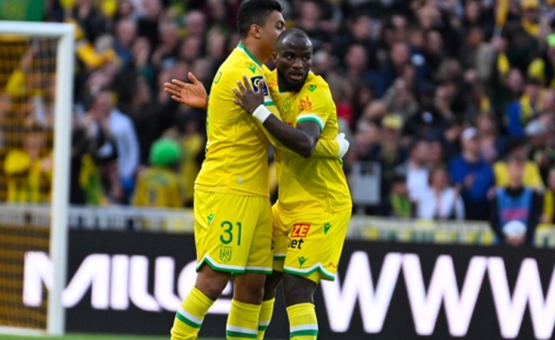 Illustration : "FC Nantes : Des ajustements imminents après le match de Clermont ?"