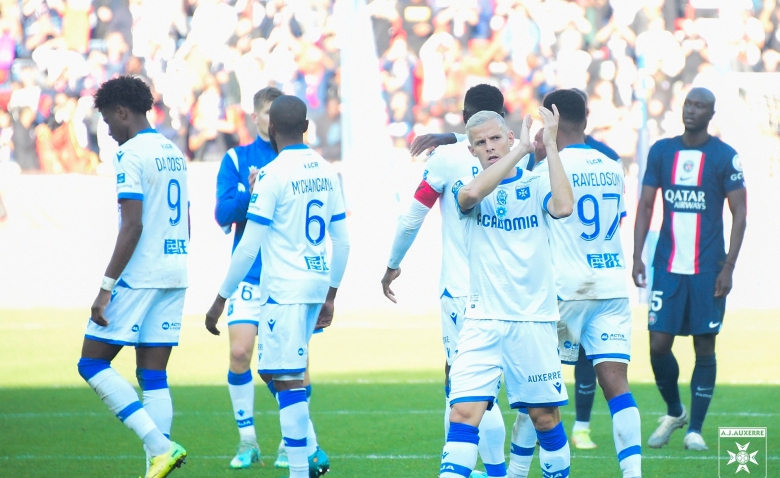 Illustration : "AJ Auxerre : Une information importante pour les supporters pendant la trêve hivernale"