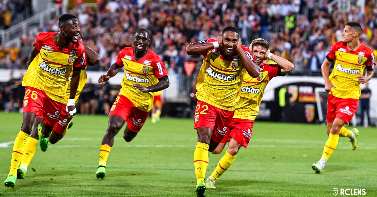 RC Lens : Une décision décriée en marge de la Coupe du Monde