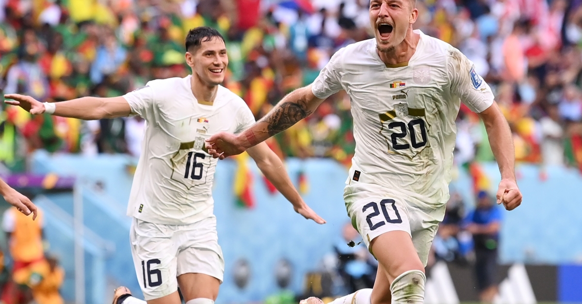 CdM 2022 - Vidéo : Le scénario incroyable des deux buts serbes avant la mi-temps !