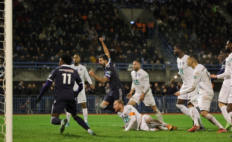 Descrizione: "Mercato Bordeaux : Un joueur majeur vers un départ en Italie ? "