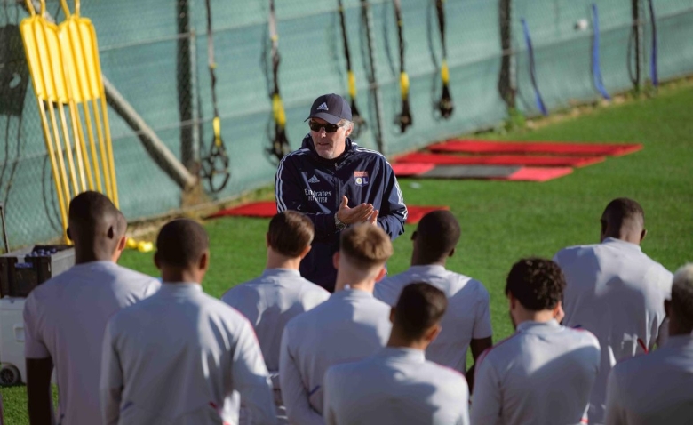 Illustration : "OL : Première catastrophe pour Laurent Blanc avant la reprise "