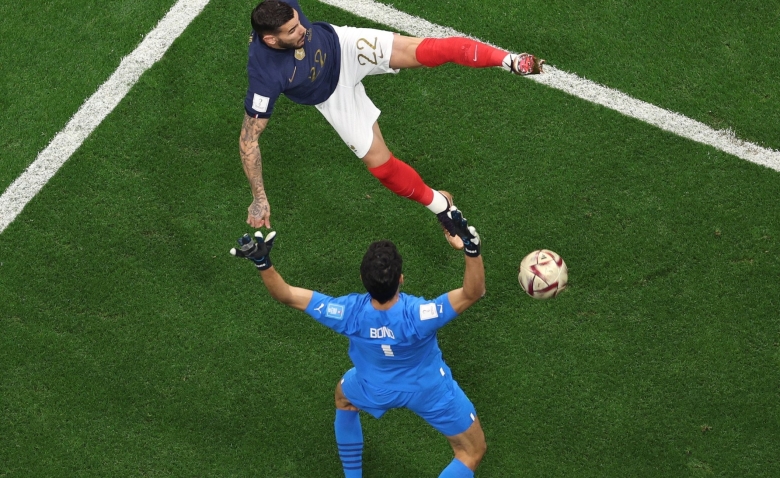 Illustration : "CdM 2022 : Vidéo : Le but très rapide de Théo Hernandez ! "