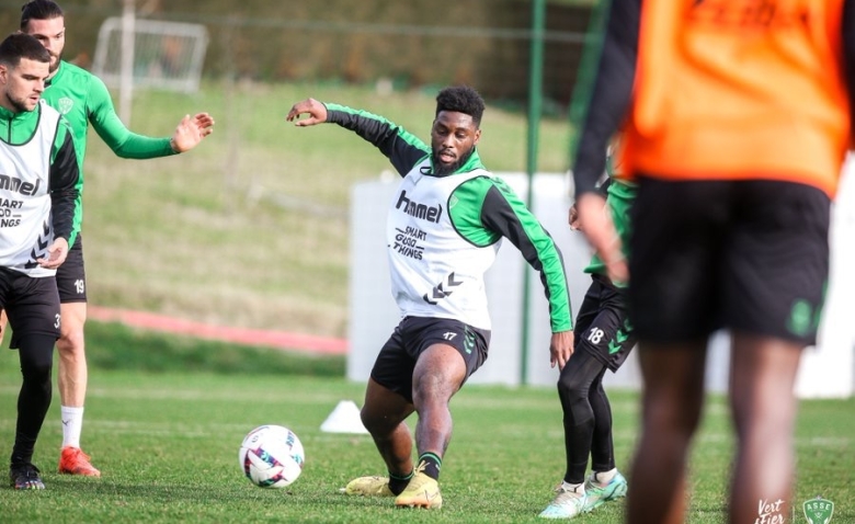 Illustration : "Mercato ASSE : Une ultime solution pour recruter en attaque ?"