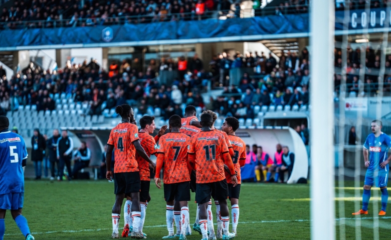 Illustration : "Mercato Lorient : Un départ bénéfique pour le club !"