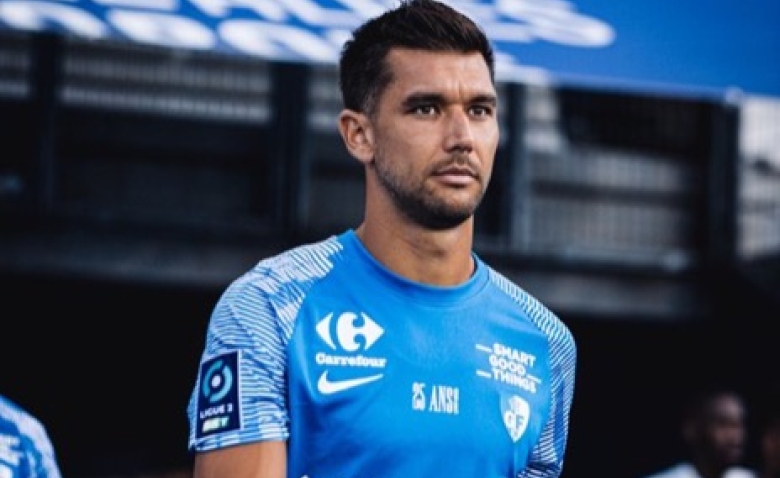 Illustration : "Mercato ASSE : Nouvelle signature confirmée en défense !"