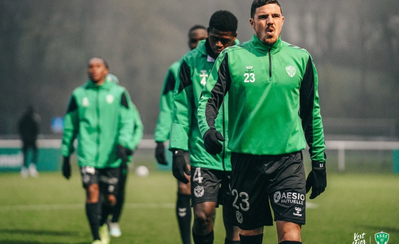 Illustration : "Mercato ASSE : Une nouvelle cible défensive bientôt approchée ?"