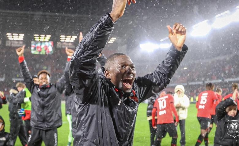 Illustration : "Mercato Rennes : Départ d'un cadre vers un concurrent direct ? "