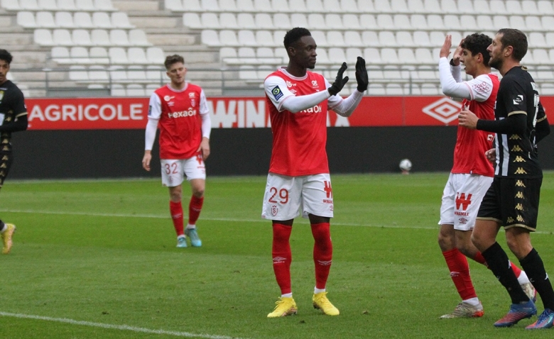 Illustration : "Mercato Reims : Nouvelle signature en approche ! "