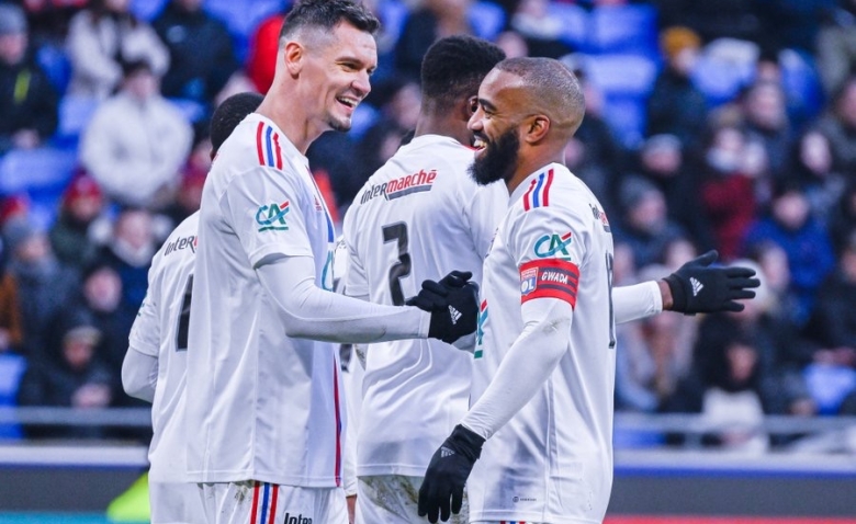 Illustration : "OL : Une force majeure de l'effectif ?"