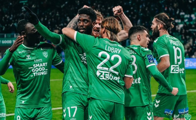 Illustration : "Mercato ASSE : un transfert mis à mal par un autre club français"