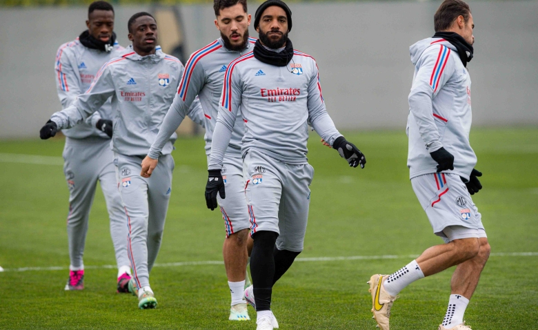 Illustration : "Mercato OL : Le club dépassé sur une alternative au milieu ? "