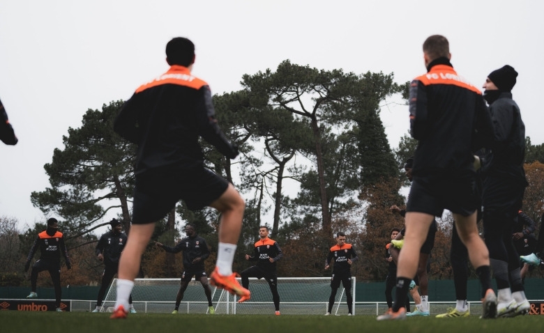 Illustration : "Mercato Lorient : une nouvelle piste de recrutement sérieuse !"