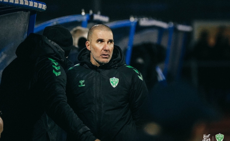 Illustration : "ASSE : Cascade de mauvaises nouvelles pour Laurent Batlles !"