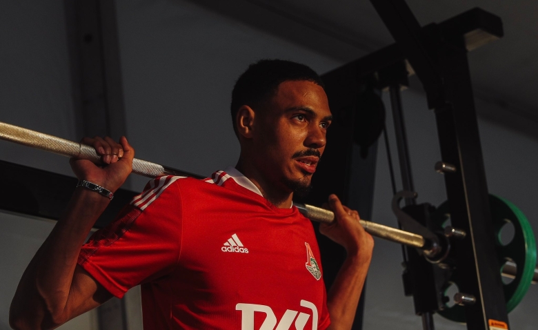 Illustration : "Mercato OL : Échec confirmé pour la venue d’un renfort !"