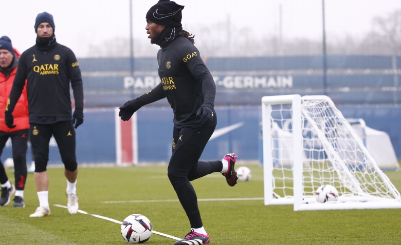 Illustration : "Mercato PSG : Paris vers un nouvel échec de casting ?"