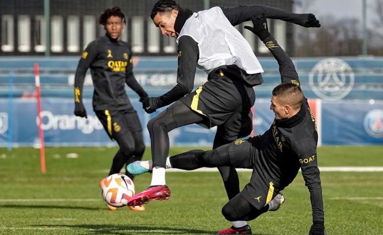 Illustration : "Mercato PSG : Nouvelles positives pour un départ attendu"