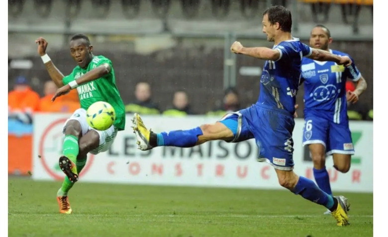 Illustration : "ASSE : Un discours dissident à propos de la direction"