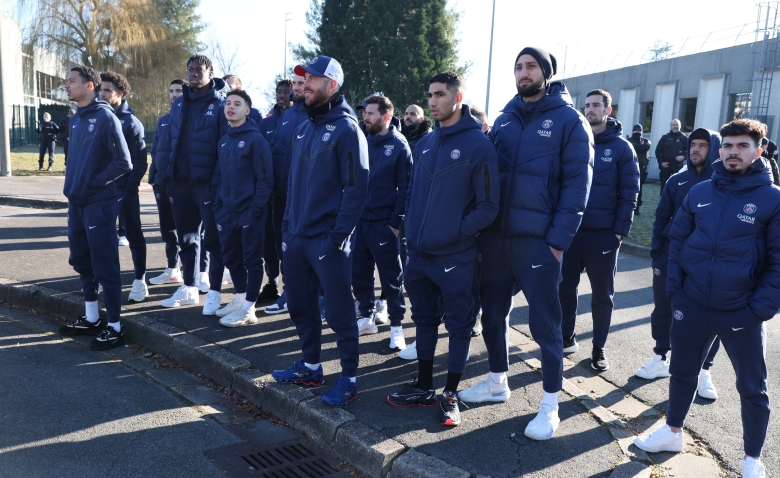 Illustration : "PSG : Un message d’espoir malgré l’élimination en Coupe de France !"