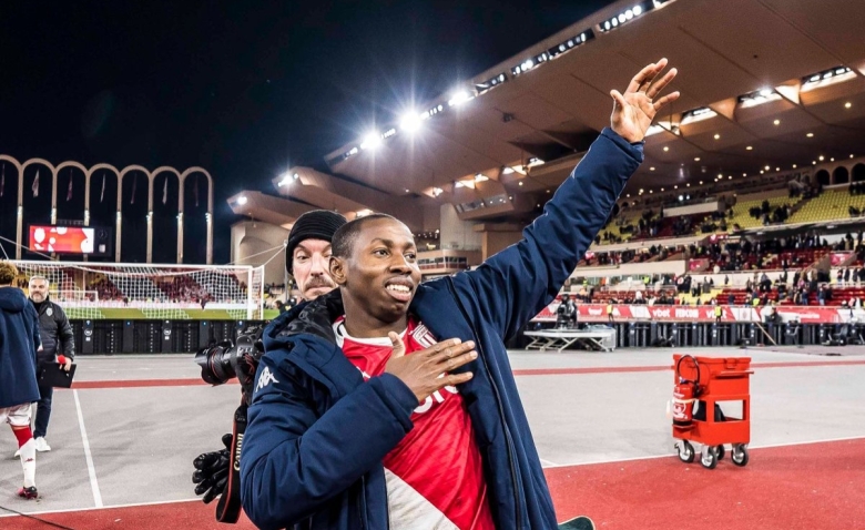 Illustration : "Mercato Monaco : Des indices sur l'été distillés par Paul Mitchell "