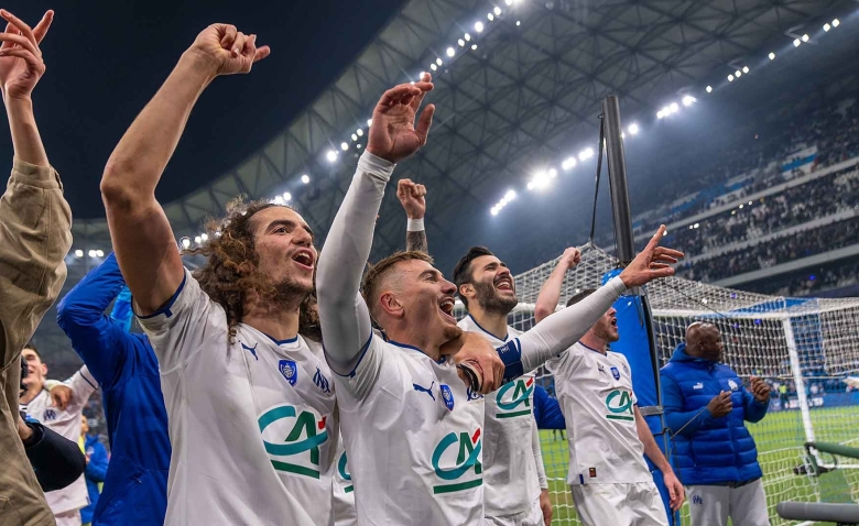 Illustration : "Mercato OM : Une prolongation inattendue finalement bouclée ? "