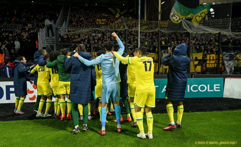 Illustration : "FC Nantes : Une distinction à venir pour un Canari ?"