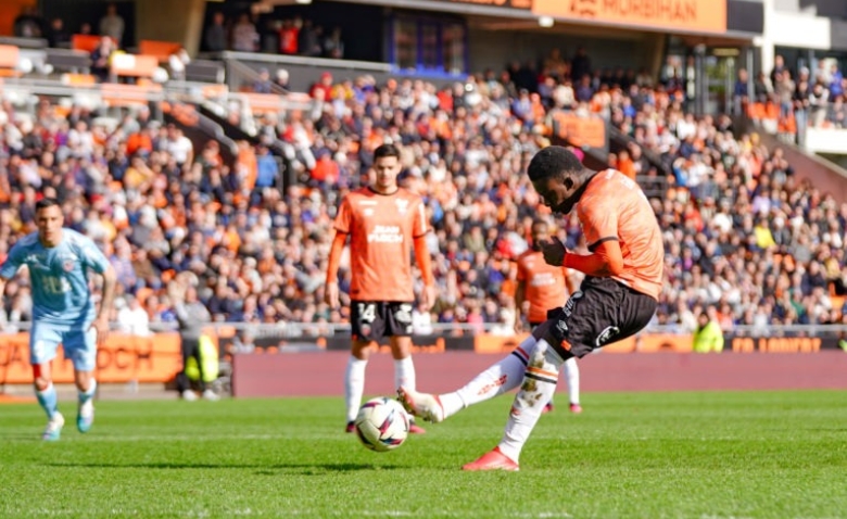 Illustration : "FC Lorient : Un avantage de taille avant d'affronter Auxerre ! "