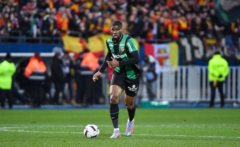 Illustration : "Mercato Lens : Un important départ à prévoir pour cet été ?"