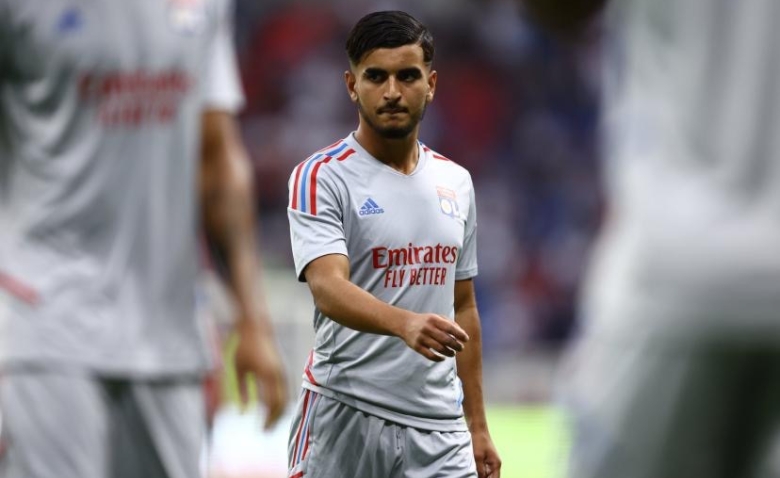 Illustration : "OL : Laurent Blanc met la pression à l'un de ses joueurs "