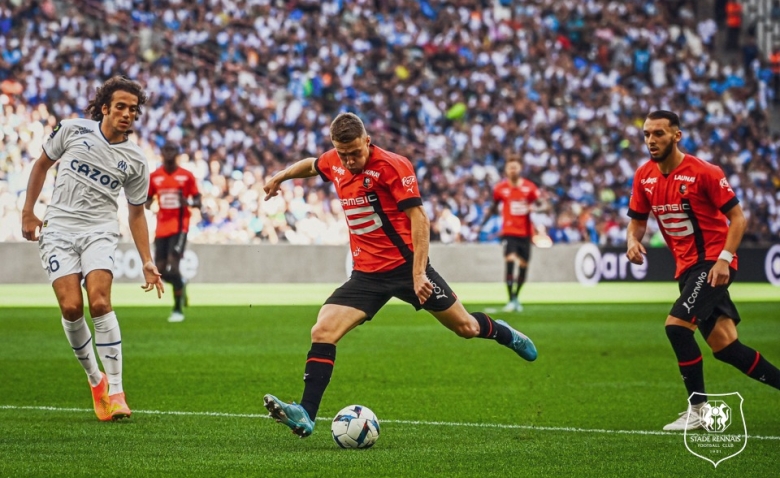 Illustration : "Stade Rennais - OM : Une rechute inquiétante pour un cadre de Bruno Génésio ?"