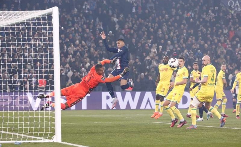 Illustration : "Mercato PSG : Une arrivée attendue finalement compromise ! "