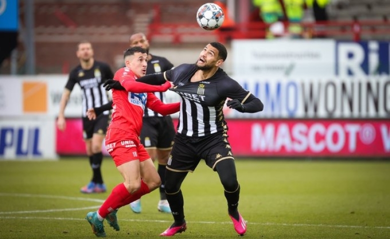 Illustration : "Mercato OL: le club dépassé pour un talent convoité ?"