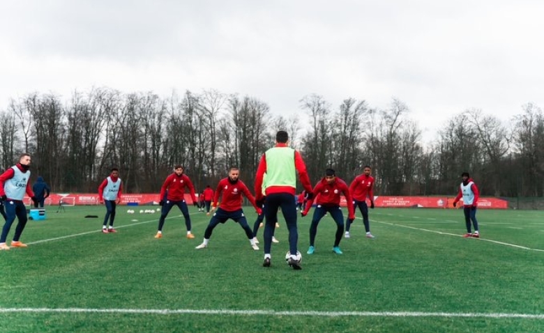 Illustration : "LOSC : Des changements obligatoires dans le onze de départ pour affronter Lyon !"