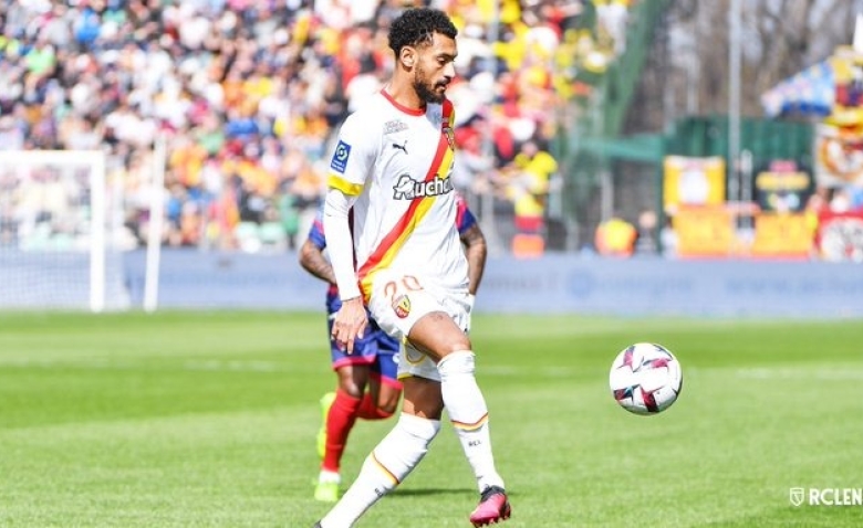 Illustration : "Clermont - Lens: un arbitrage douteux"