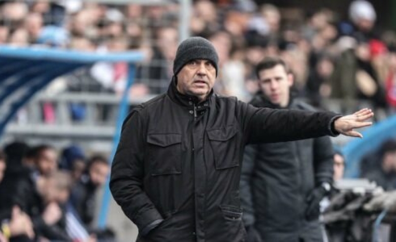 Illustration : "RC Strasbourg: Antonetti explique sa mise à l'écart d'un joueur "