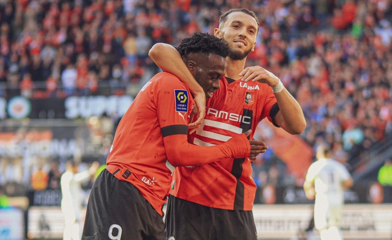 Illustration : "Stade Rennais : Un duel à surveiller de près dans les dernières journées !"