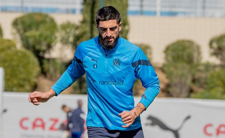 Illustration : "OM : Une ligne défensive qui devrait ravir les supporters face à Reims"