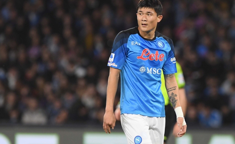 Illustration : "Mercato PSG : Une grande opportunité déjà étudiée ?"