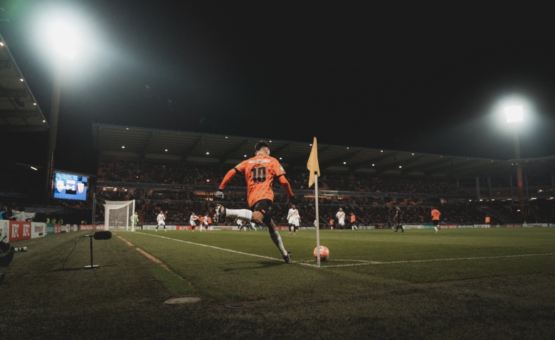 Illustration : "Mercato Lorient : Un prétendant de taille pour un Espoir français !"