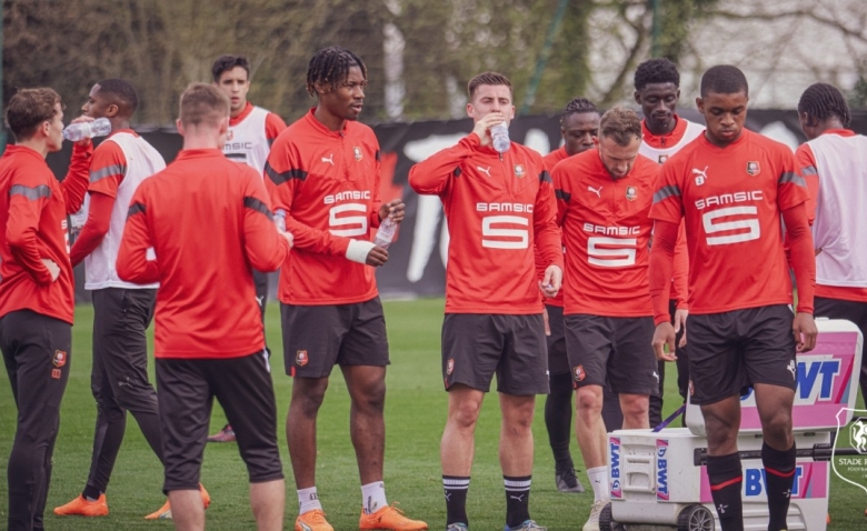 Illustration : "Stade Rennais : Un taulier de Bruno Génésio critique la VAR "