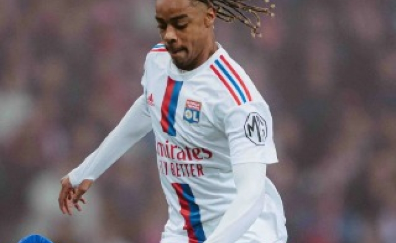 Illustration : "OL : Ce lyonnais signe un record après le match face à Paris !"