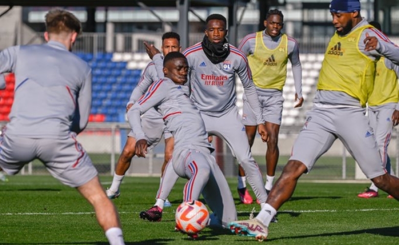 Illustration : "OL : Laurent Blanc fait un pari avant d'affronter Nantes "