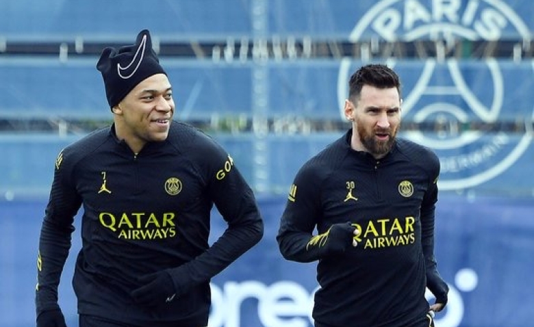 Illustration : "Mercato PSG : L'effectif totalement remodelé grâce à des fonds nouveaux ? "