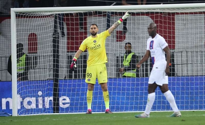 Illustration : "Mercato PSG : Un départ inattendu motif d'espoir pour la saison prochaine ? "