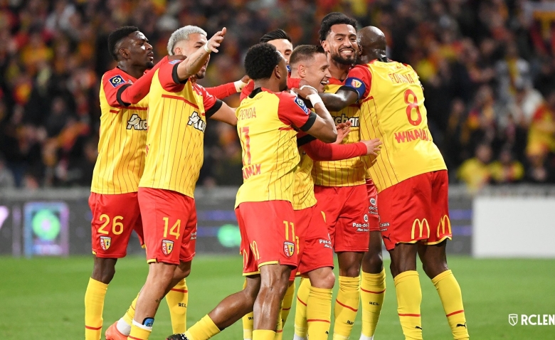 Illustration : "RC Lens : Un Sang et Or au cœur du débat cette saison "
